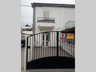 Casa Indipendente in Vendita a Chieti, zona Chieti Scalo, 125'000€, 110 m²