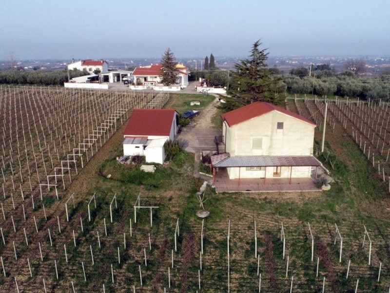 Villa in Vendita a Casalbordino, 138'000€, 209 m²