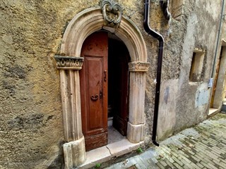 Appartamento in Vendita a Caramanico Terme, 21'000€, 77 m²