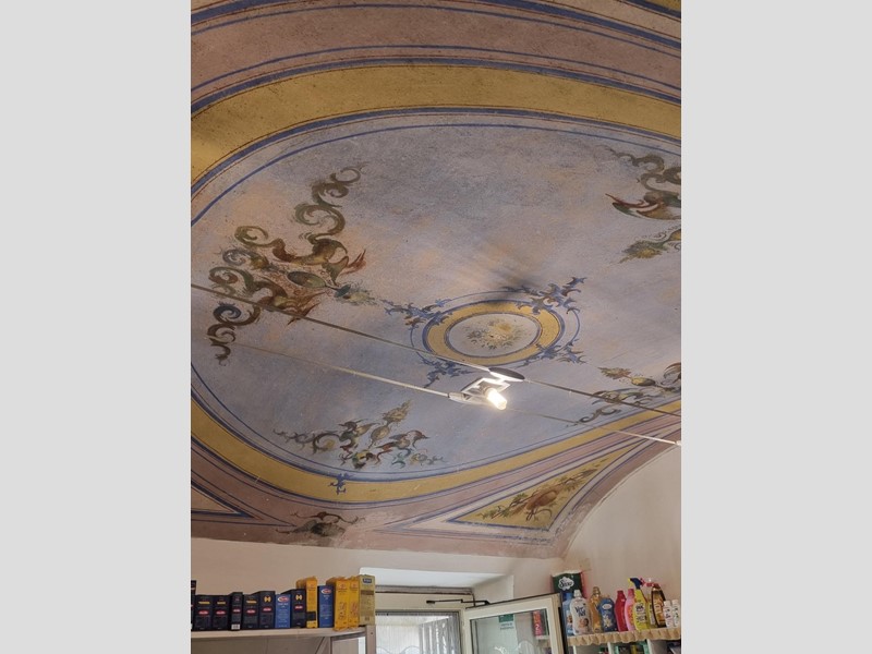 Immobile commerciale in Affitto a Collesalvetti, 400€, 40 m²