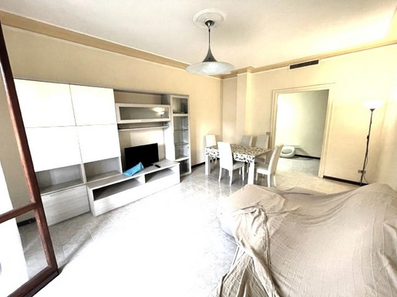 Trilocale in Vendita a Massa, zona Marina di Massa, 300'000€, 90 m², arredato, con Box