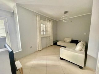 Quadrilocale in Vendita a Crespina Lorenzana, zona Cenaia, 189'000€, 110 m²