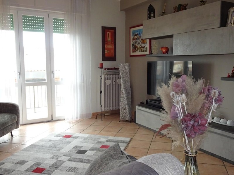 Attico in Vendita a Cascina, 137'000€, 95 m², con Box