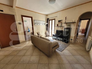 Trilocale in Vendita a Siracusa, 108'000&euro;, 79 m², arredato