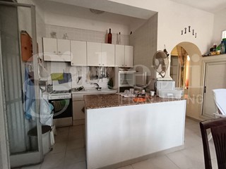 Villa in Vendita a Siracusa, 139'000&euro;, 83 m²
