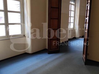 Appartamento in Vendita a Catania, 200'000&euro;, 200 m²