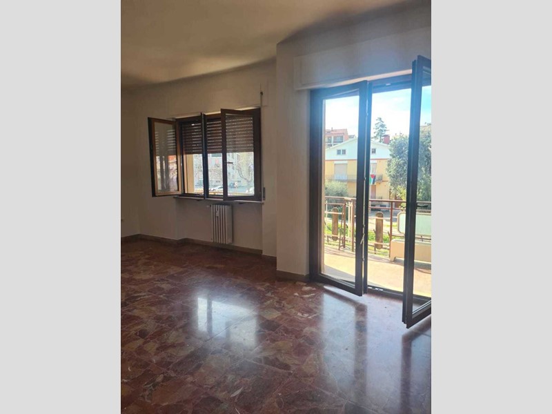 Appartamento in Affitto a Lanciano, 600€, 154 m²