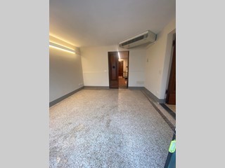 Ufficio in Affitto a Lucca, zona Arancio, 1'500€, 110 m²