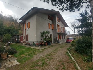 Casa Indipendente in Vendita a Zocca, 148'000€, 350 m², con Box