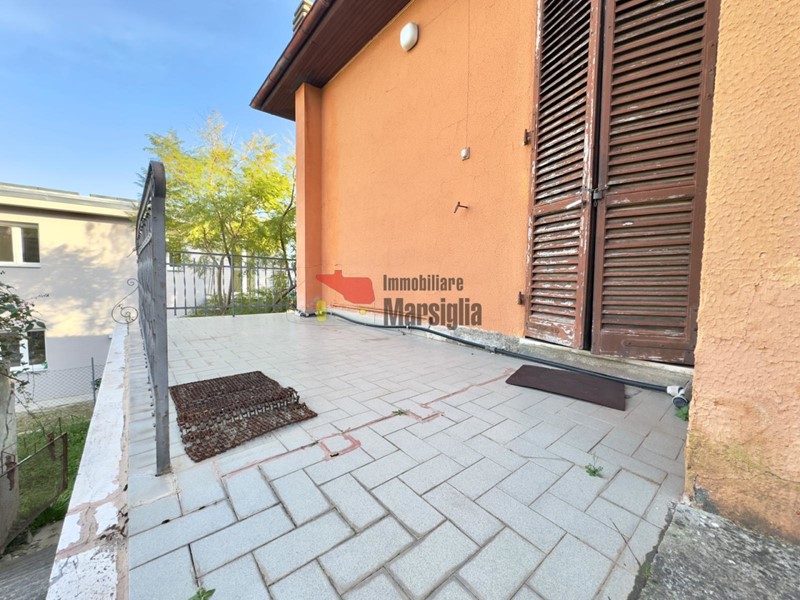 Casa Indipendente in Vendita a Sanremo, 280'000€, 160 m²