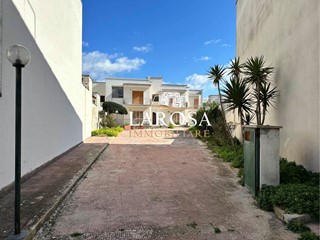 Quadrilocale in Vendita a Melendugno, zona San Foca, 130'000€, 81 m²
