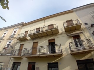 Casa Indipendente in Vendita a Torre de' Passeri, 139'000€, 337 m²