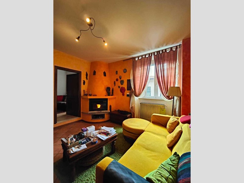 Casa Semi Indipendente in Vendita a Aulla, 185'000€, 100 m², con Box