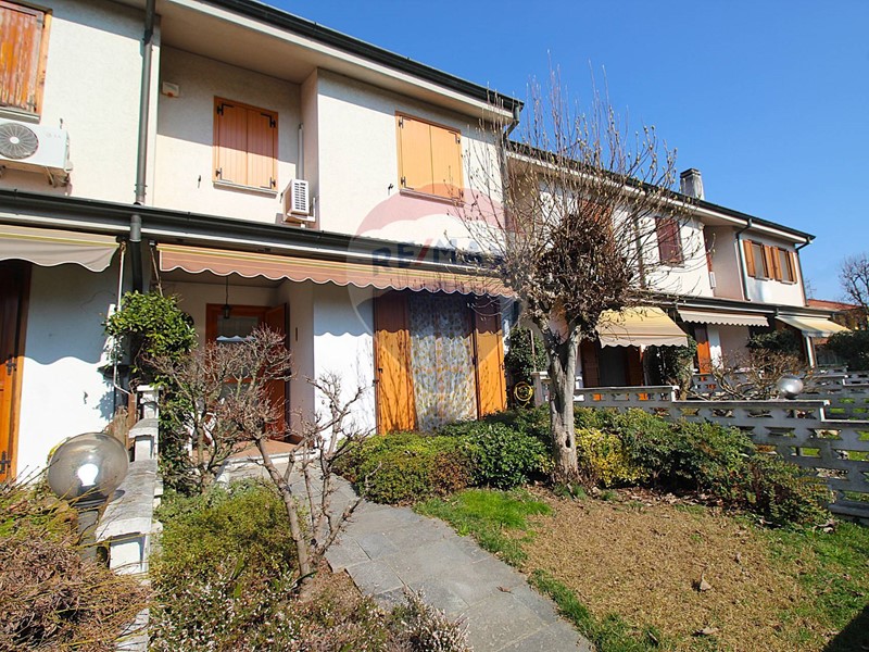 Villetta a schiera in Vendita a Mezzago, 277'000€, 168 m²