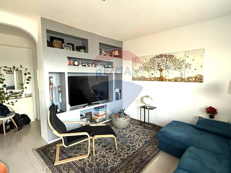 Quadrilocale in Vendita a Varese, zona Zona Biumo, 145'000€, 108 m²