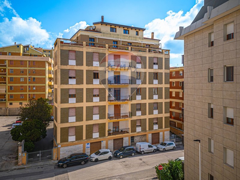 Appartamento in Vendita a Sassari, zona Luna e Sole, 149'900€, 117 m²