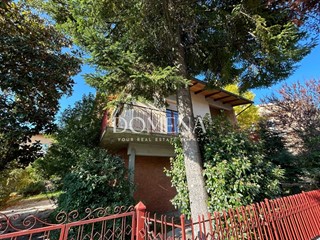 Villa bifamiliare in Vendita a Rapolano Terme, 350'000€, 280 m², arredato, con Box