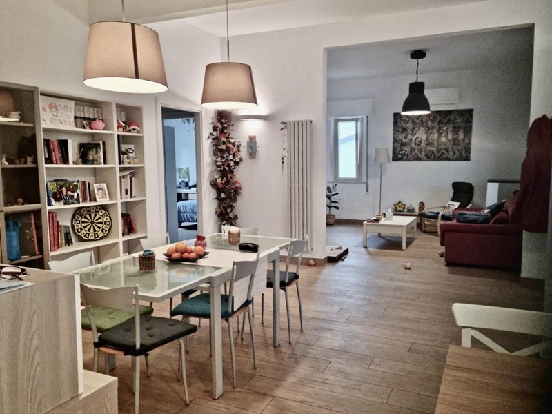 Villa bifamiliare in Vendita a Cascina, zona San Frediano a Settimo, 300'000€, 125 m²