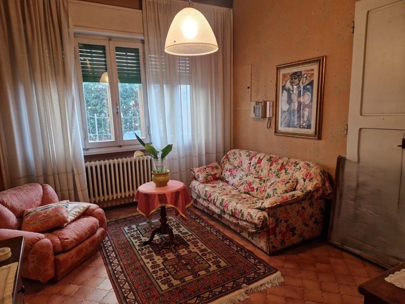 Casa Indipendente in Vendita a Carmignano, 355'000€, 180 m², con Box