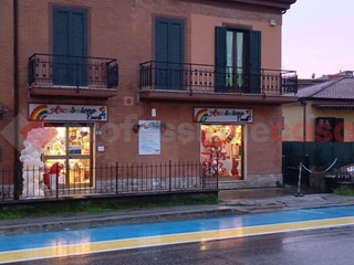 Attività commerciale in Affitto a Frosinone, 890€, 60 m²