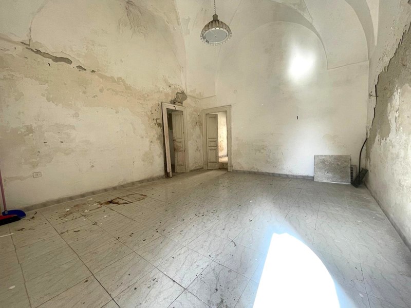 Casa Indipendente in Vendita a Pulsano, 55'000€, 100 m²