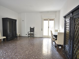 Quadrilocale in Vendita a Bari, 225'000€, 95 m²