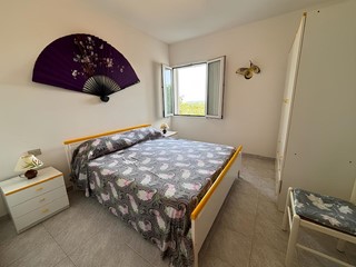 Bilocale in Vendita a Trinità d'Agultu e Vignola, 70'000€, 47 m², arredato, con Box