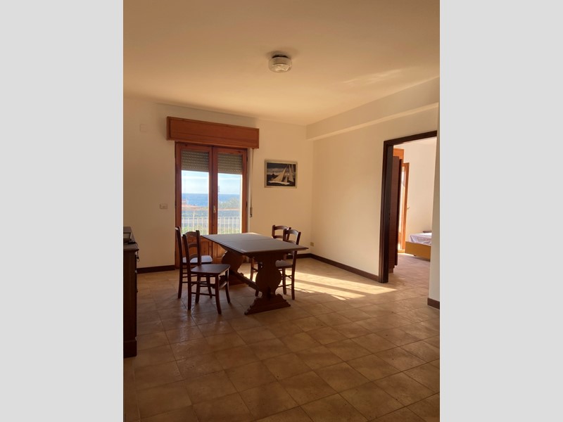 Trilocale in Vendita a Motta San Giovanni, 45'000€, 85 m², arredato