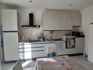 Quadrilocale in Vendita a Rapolano Terme, zona Serre Di Rapolano, 95'000€, 60 m²