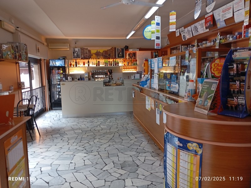 Attività commerciale in Vendita a Vicenza, 80'000€, 68 m², arredato