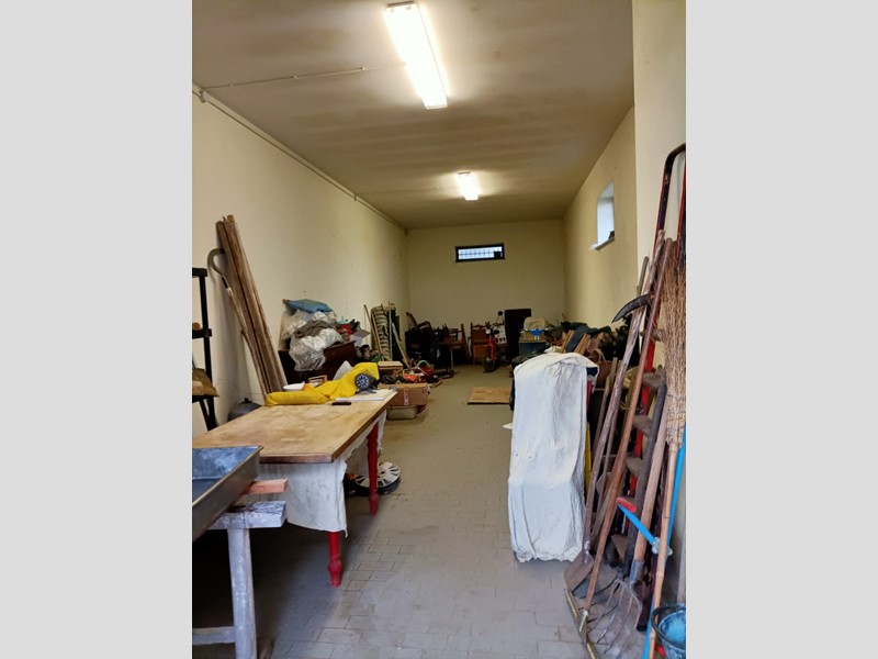 Casa Indipendente in Vendita a Pianello Val Tidone, 350'000€, 368 m², con Box