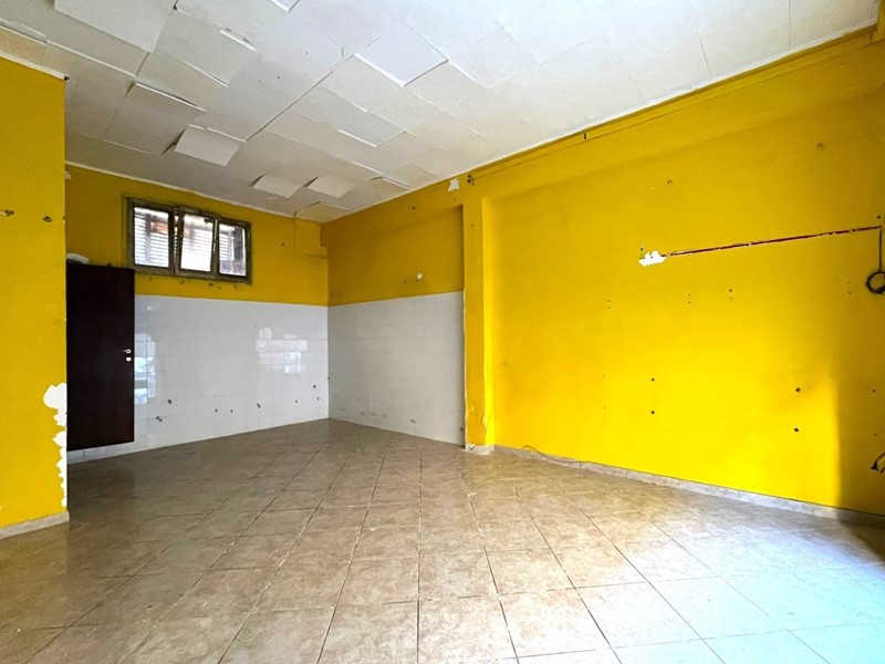 Immobile commerciale in Affitto a Sassari, 700€, 45 m²