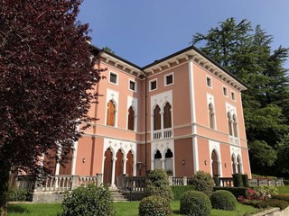 Appartamento in Vendita a Alta Valle Intelvi, 397'000&euro;, 153 m²