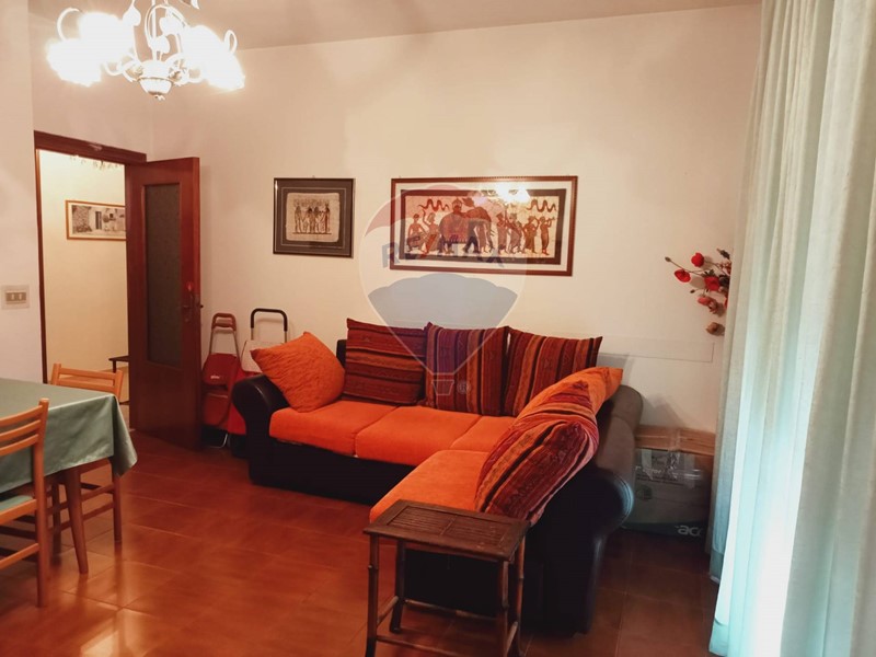 Appartamento in Vendita a Fossacesia, 88'000€, 142 m², arredato