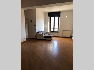 Trilocale in Vendita a Poggibonsi, 170'000€, 76 m², arredato, con Box