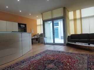 Ufficio in Vendita a Pontedera, 168'000€, 146 m²