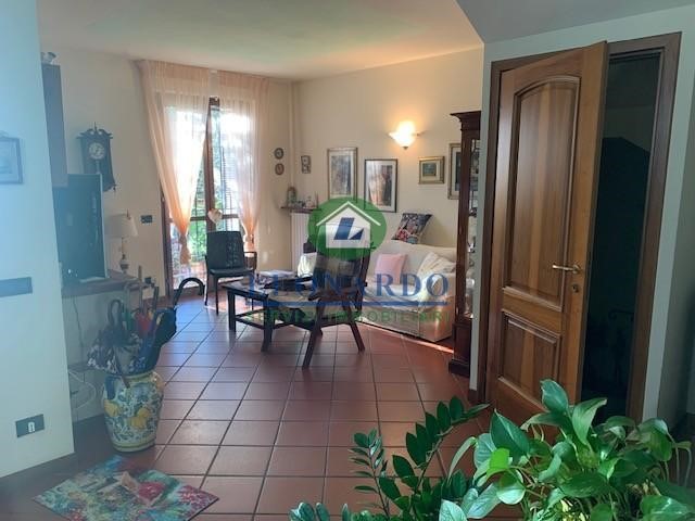 Villetta a schiera in Vendita a Buggiano, zona Borgo a Buggiano, 299'000€, 220 m²