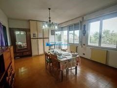 Appartamento in Vendita a Massa, zona Marina di Massa, 245'000€, 123 m², arredato, con Box