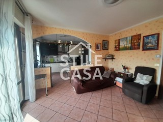 Quadrilocale in Vendita a Altopascio, zona Badia Pozzeveri, 134'000€, 80 m², con Box