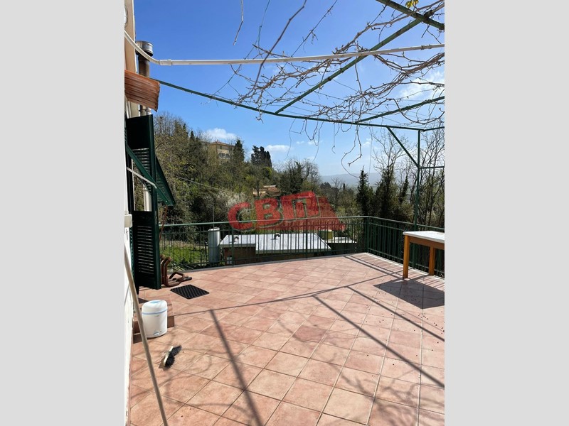 Casa Indipendente in Vendita a Collesalvetti, zona Colognole, 320'000&euro;, 180 m²