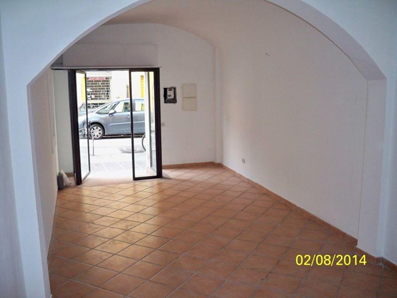 Immobile commerciale in Affitto a Pisa, 750€, 50 m²