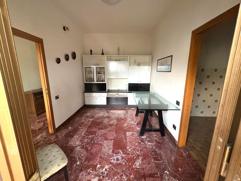 Quadrilocale in Vendita a Castelfranco di Sotto, 250'000€, 130 m², arredato, con Box
