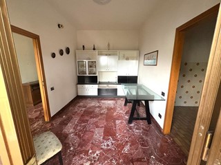 Quadrilocale in Vendita a Castelfranco di Sotto, 250'000€, 130 m², arredato, con Box
