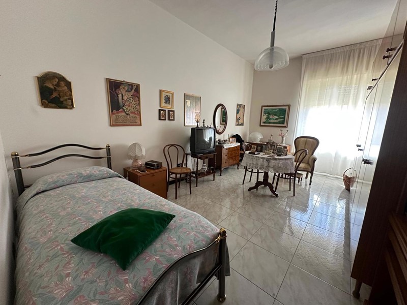 Appartamento in Vendita a Cagliari, 300'000&euro;, 200 m²