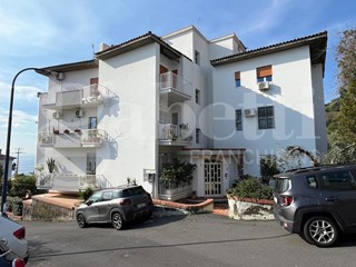 Appartamento in Vendita a Aci Castello, 320'000€, 130 m²