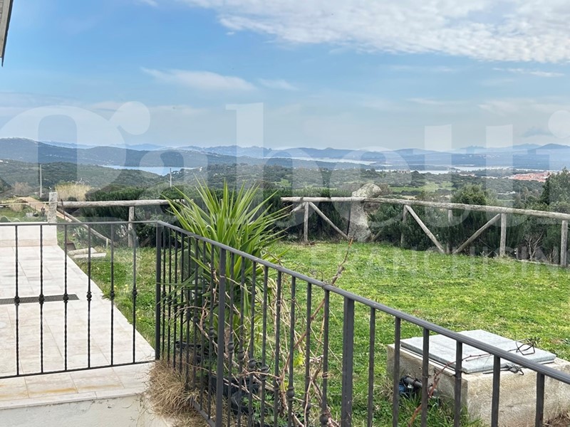Casale in Vendita a Santa Teresa Gallura, 110 m²