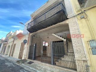 Casa Indipendente in Vendita a Sava, 160'000€, 220 m²