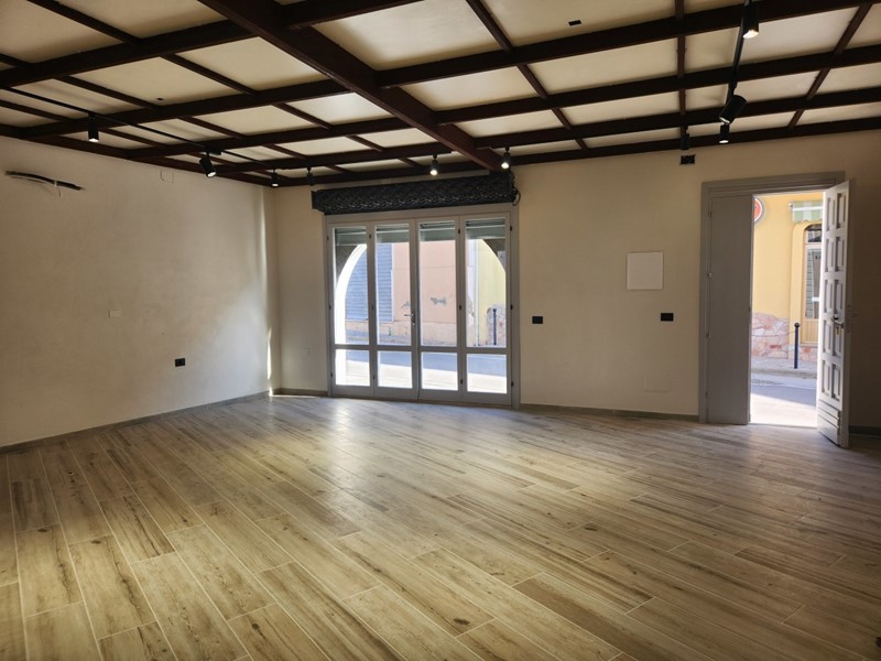 Immobile commerciale in Affitto a Nuraminis, 500€, 52 m²
