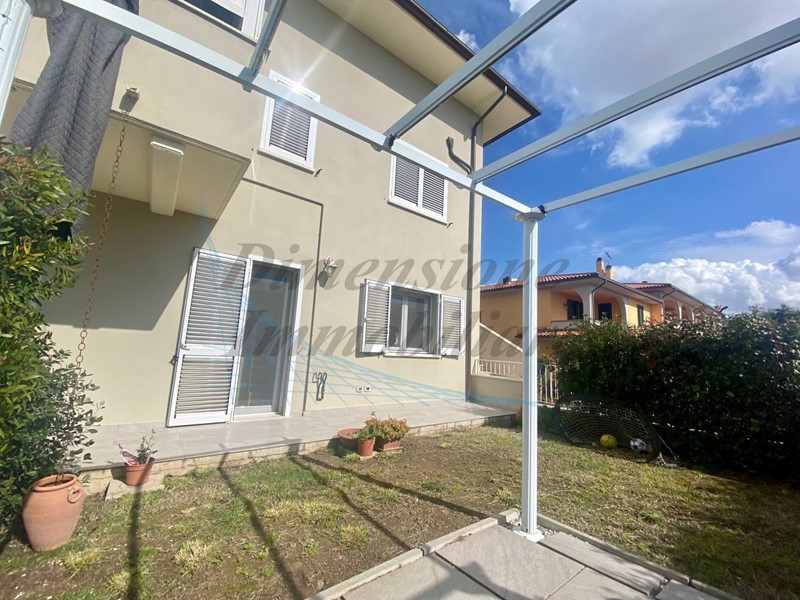 Quadrilocale in Vendita a Rosignano Marittimo, zona Rosignano Solvay, 259'000€, 98 m², con Box