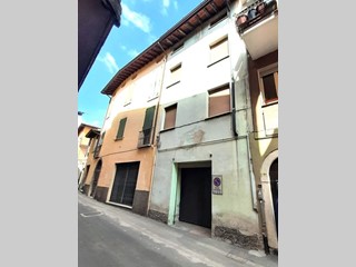 Quadrilocale in Vendita a Vobarno, 105'000€, 152 m²